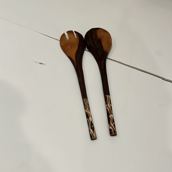 African Style Wooden Salad Servers, Utensil Set, Fork & Spoon - Picture 2 of 3